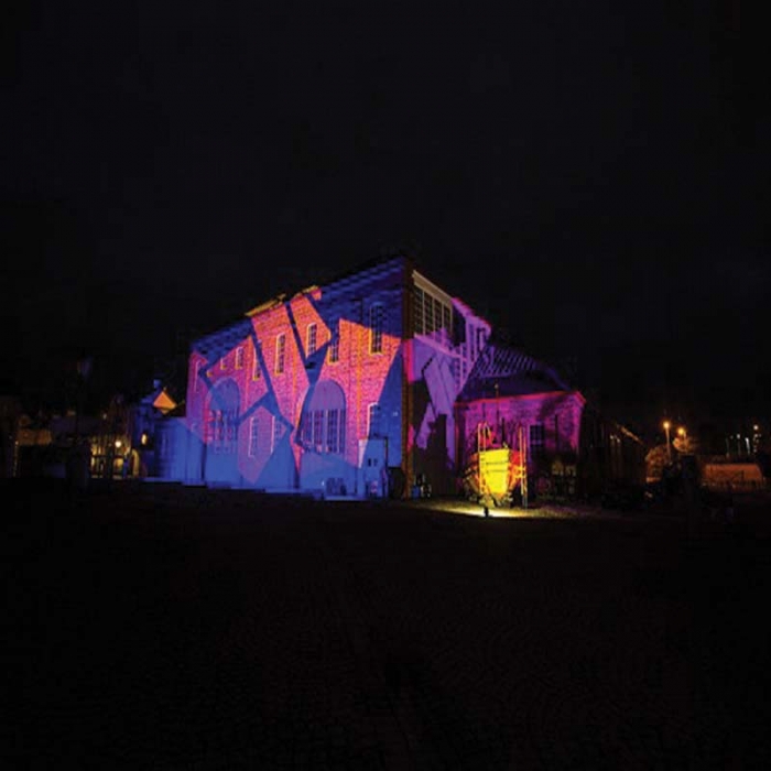 کاربرد پروژکتور دفنی 54 وات LED مدل SM96 با استاندارد IP68