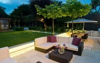 نورپردازی مدرن ویلا، حیاط و باغ